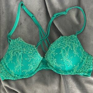 Elegant Lace Underwire Bra - Teal